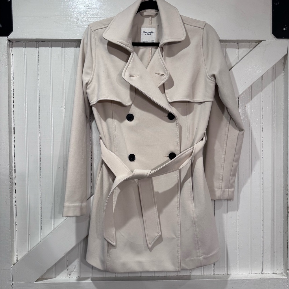 Abercrombie & Fitch Cream Belted Trench Coat – Size Medium- Cream - Picture 2 of 10